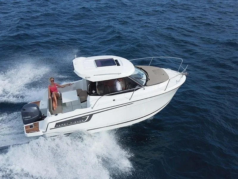 Charter a 6.55m Jeanneau Merry Fisher 695 in Zadar