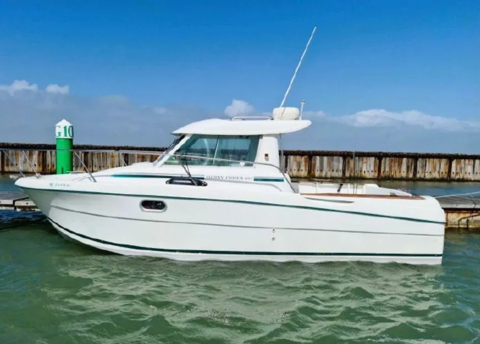 Explore Šibenik on a 6.8m Jeanneau Merry Fisher 695 Motor Boat Rental