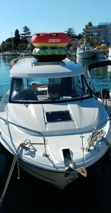 No Name Charter Boat