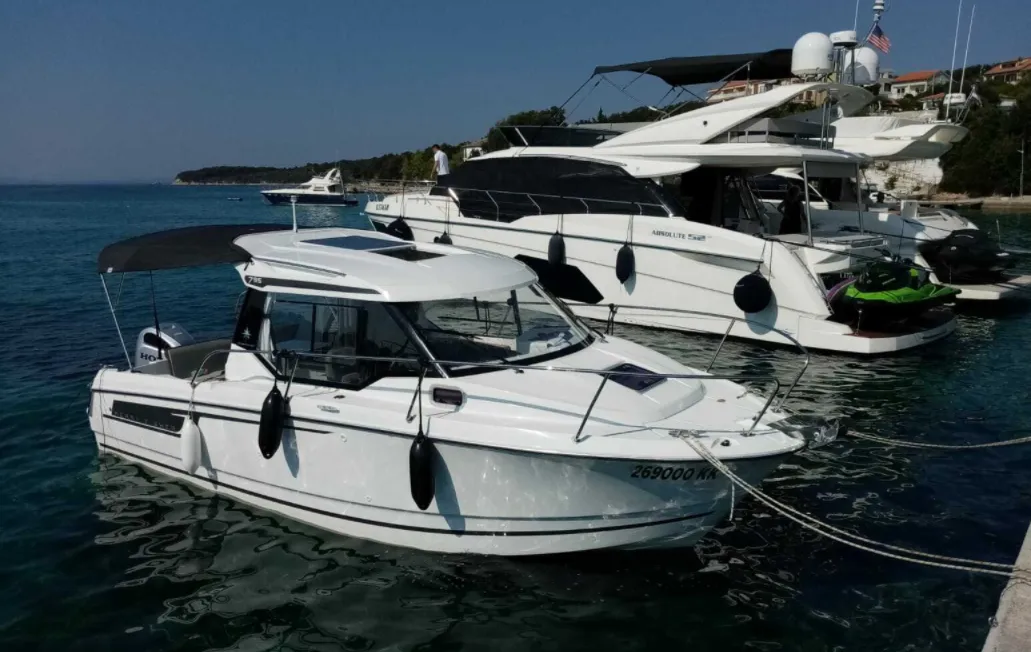 No Name Charter Boat