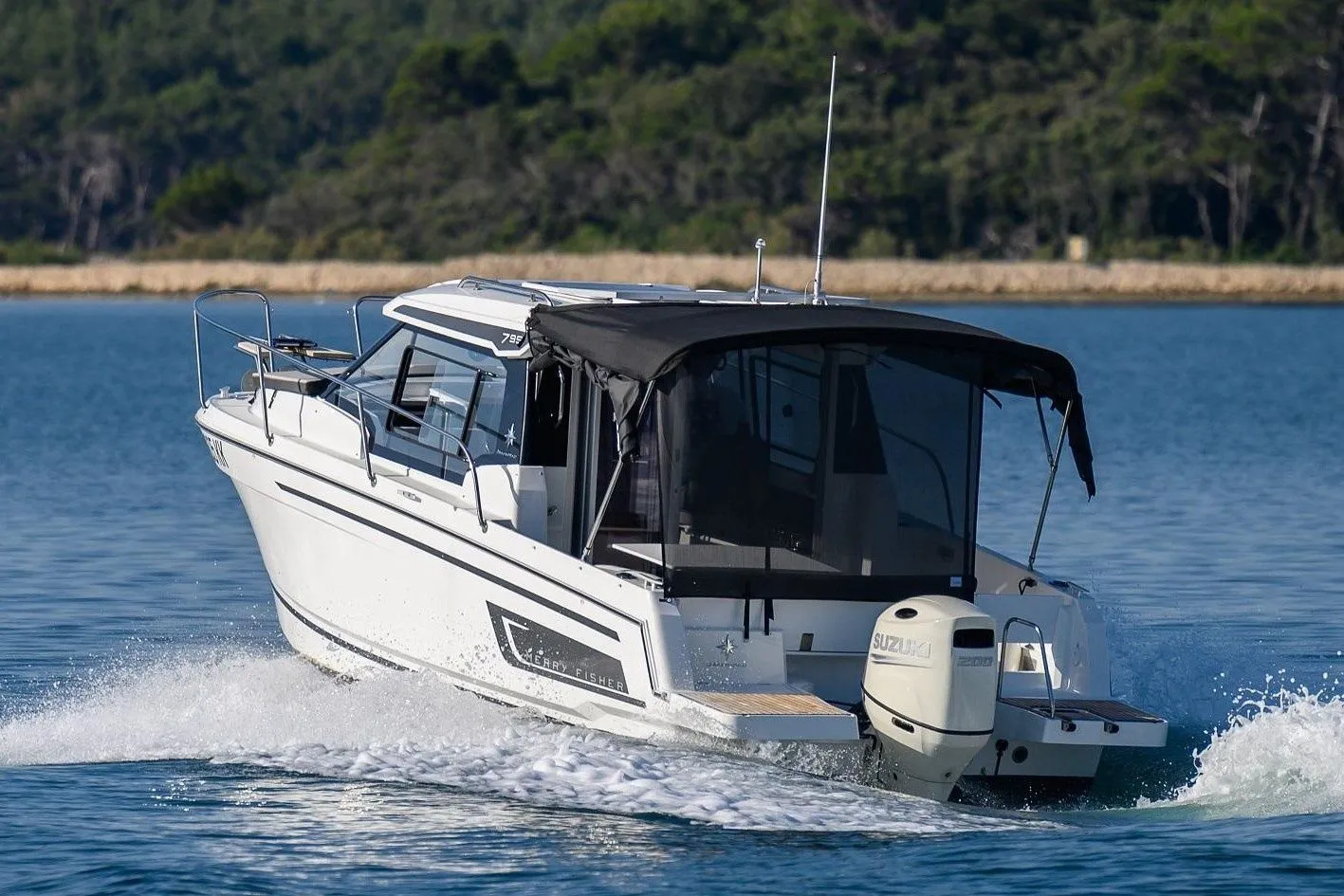 Explore Krk on a 8.14m Rental Motor Yacht Jeanneau Merry Fisher 795
