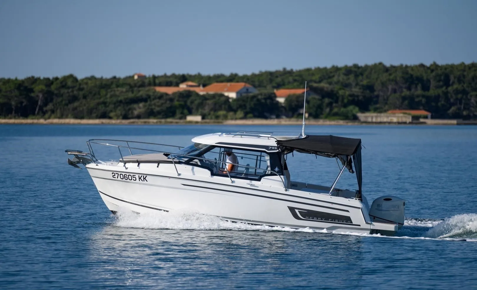 Explore Krk on a 8.14m Rental Motor Yacht Jeanneau Merry Fisher 795