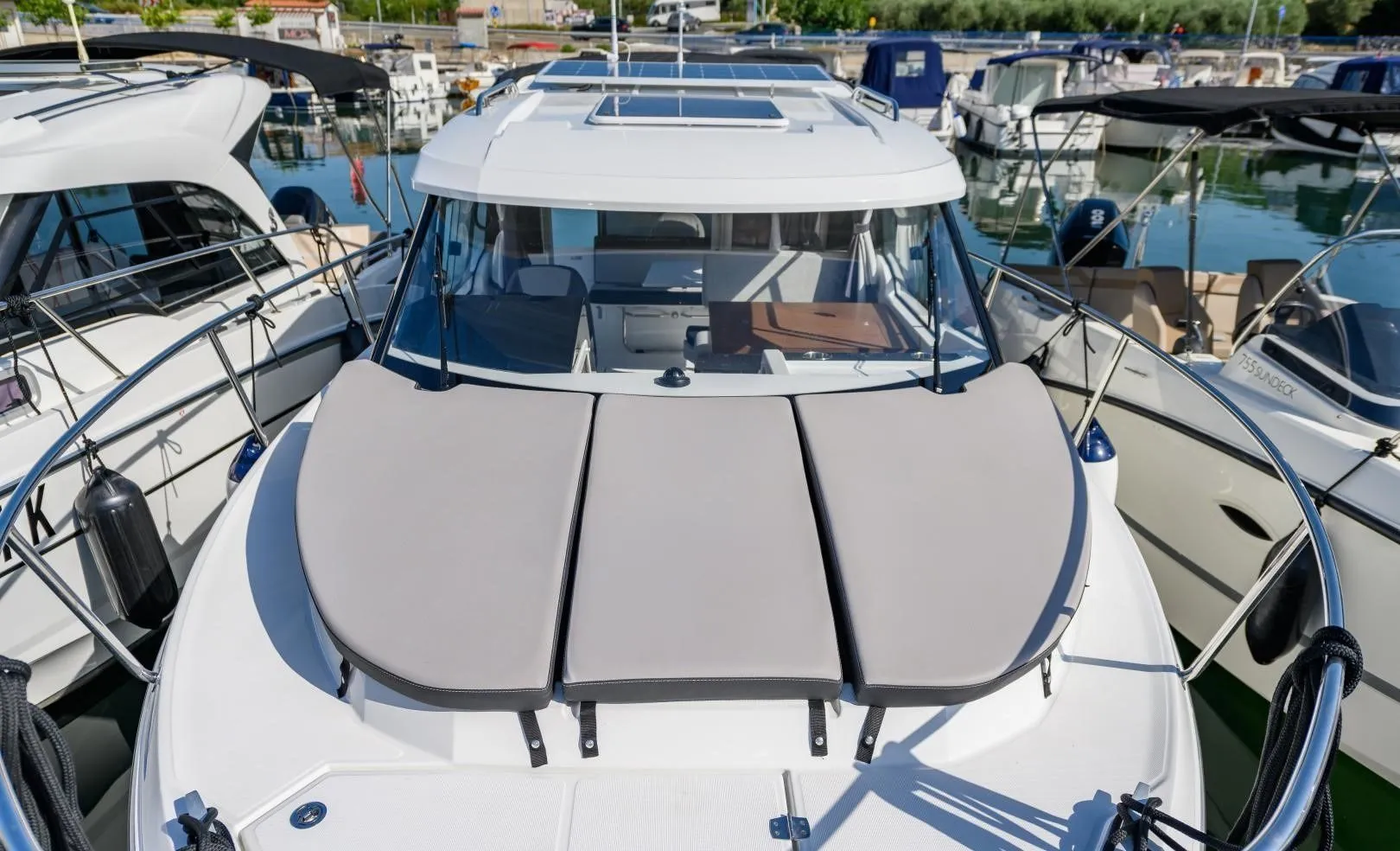 270605 KK Charter Boat