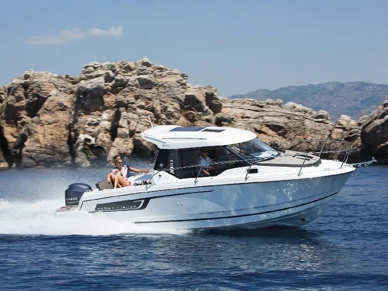 Лодка - Исследуйте Пула на арендованной моторная яхта Jeanneau Merry Fisher 795 длиной 7.95м