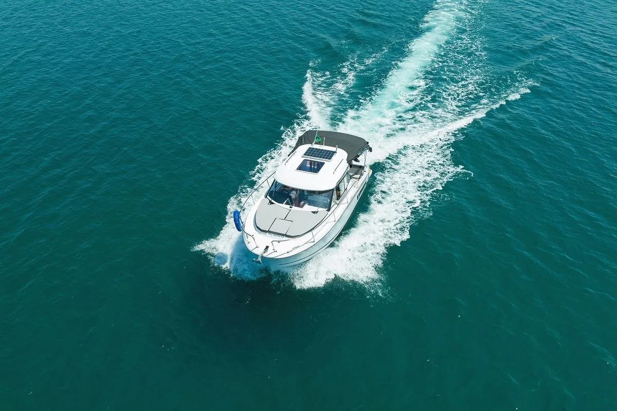 Explore Biograd na Moru on a 7.95m Rental Motor Yacht