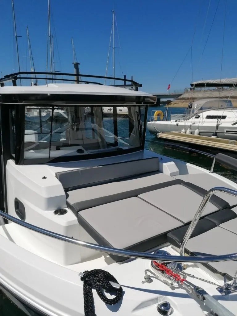 6.97m Saint Malo Jeanneau Merry Fisher 795 Motor Yacht Hire