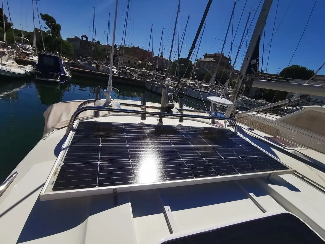 Malizia Charter Boat - 5