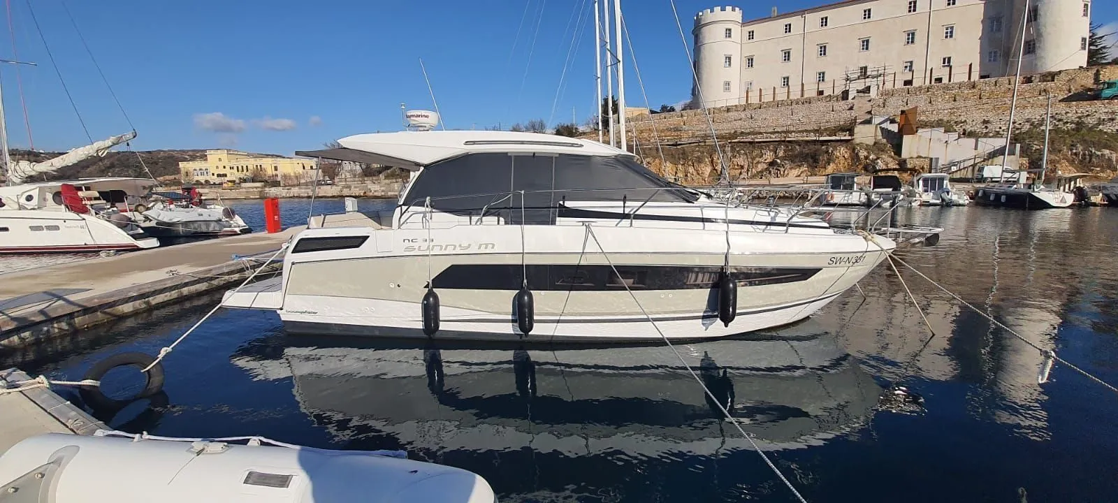 Punat Kiralık 2 Kabinli 10.53m Motoryat