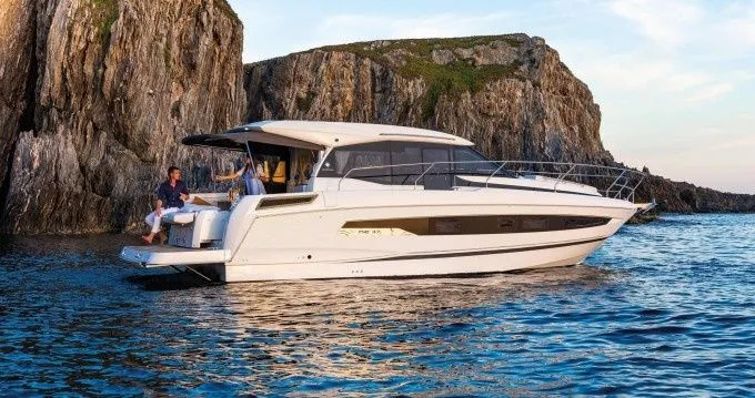 Rent a 11.9m Motor Yacht in Bacoli