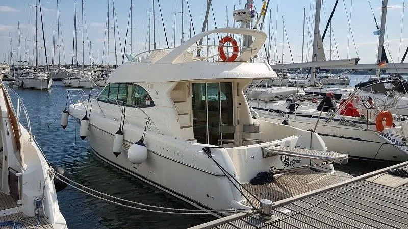 Punat Kiralık Jeanneau Prestige 36 11.6m Motoryat