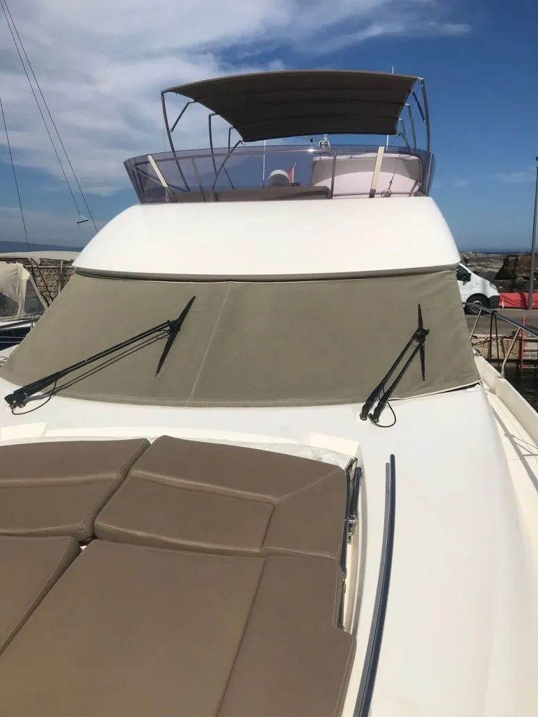 Charter a 15.2m Boat in Hyeres