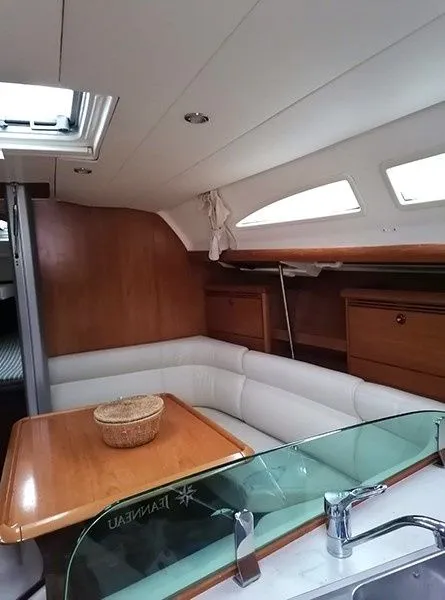 Lally Me Charter Boat