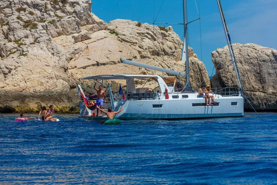 14m Toulon Jeanneau Sun Loft 47 Hire