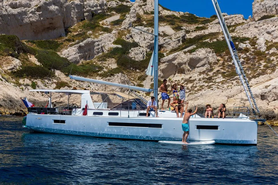 Charter a 14m Boat in Pointe-à-Pitre