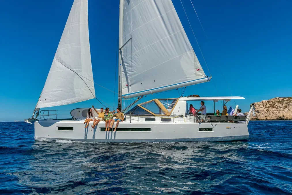 Rent a 14.42m Boat in Agropoli