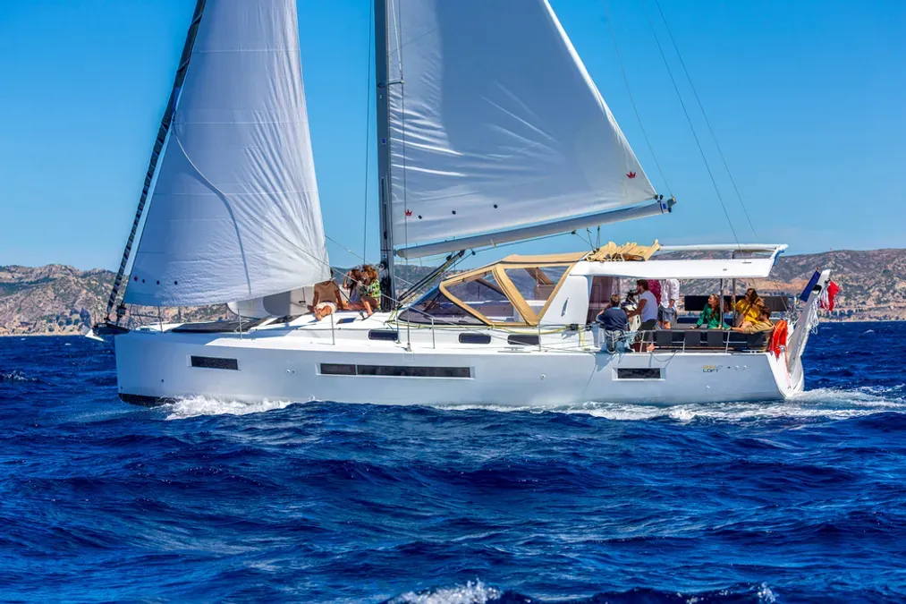Rent a 14.42m Boat in Agropoli