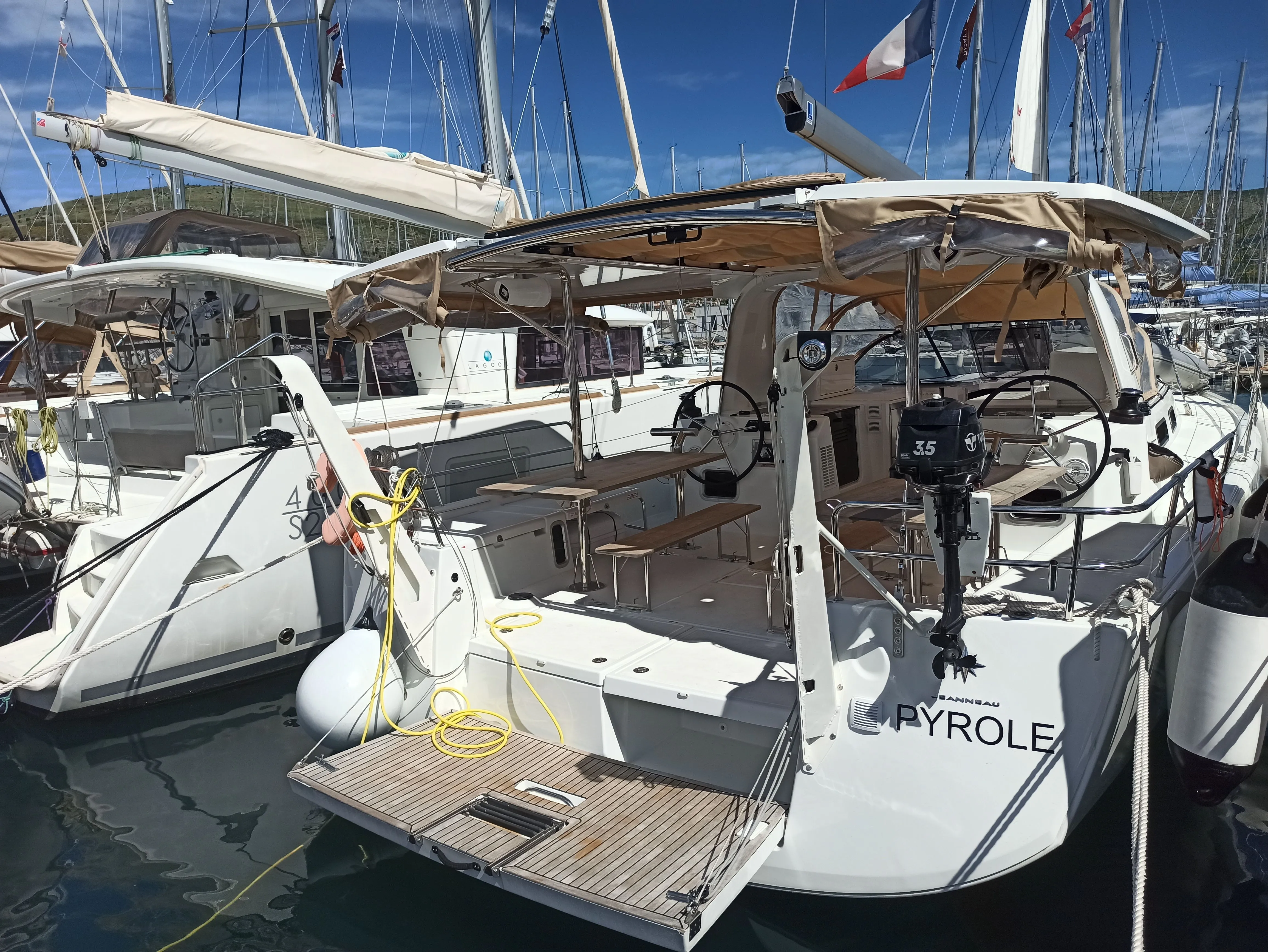 Чартер Pyrole - 3