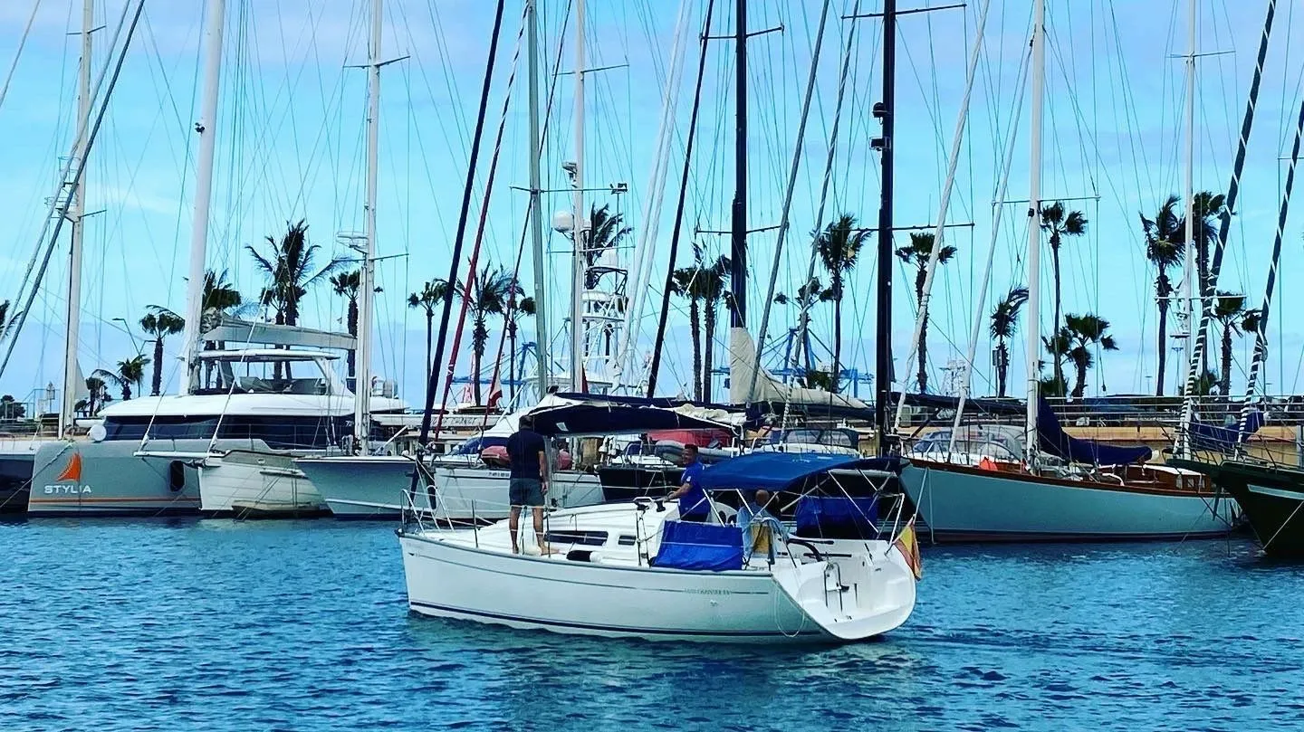 Explore Las Palmas de Gran Canaria on a 7.5m Jeanneau Sun Odyssey 26 Sailing Yacht Rental