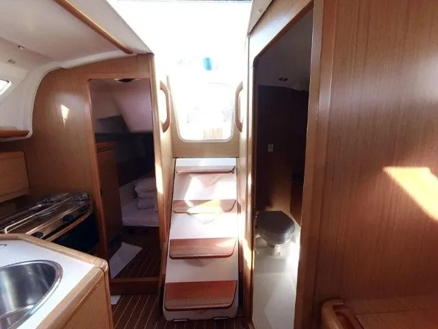 Espresso 1 Charter Boat