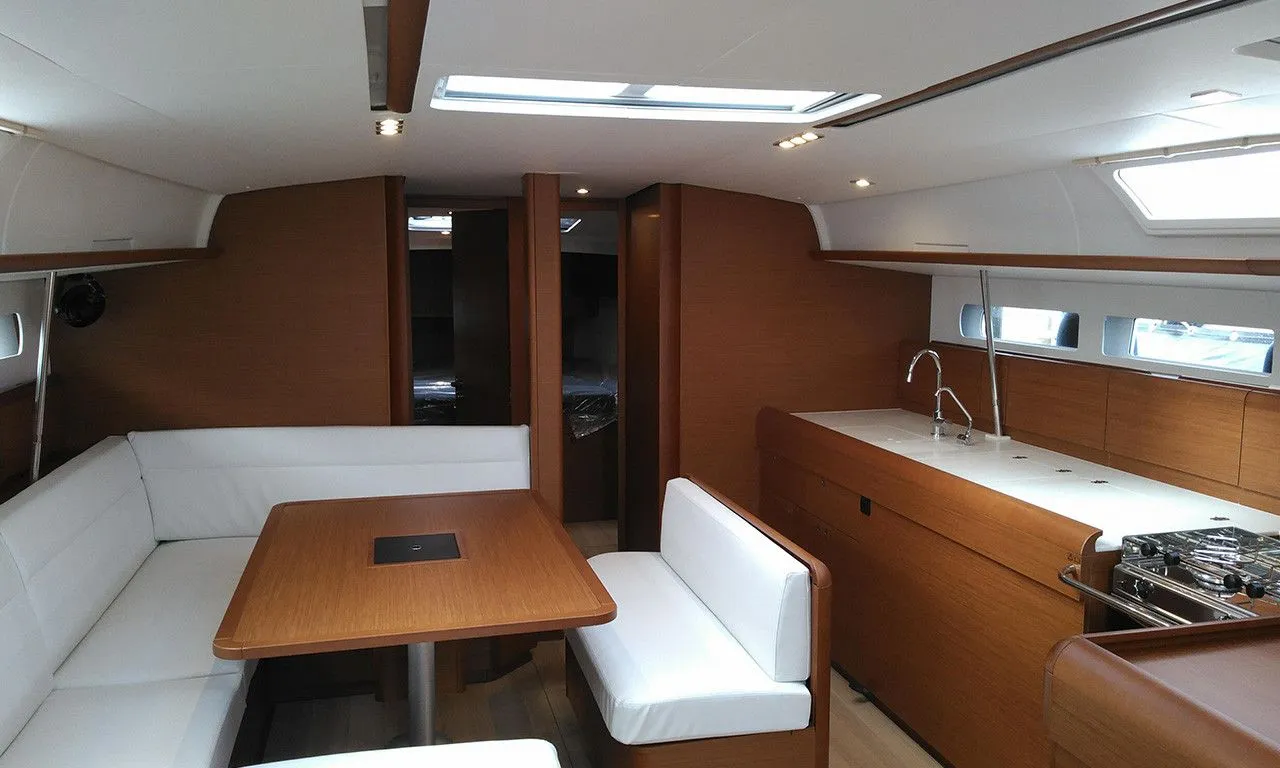 Amathea Mietboot - 4