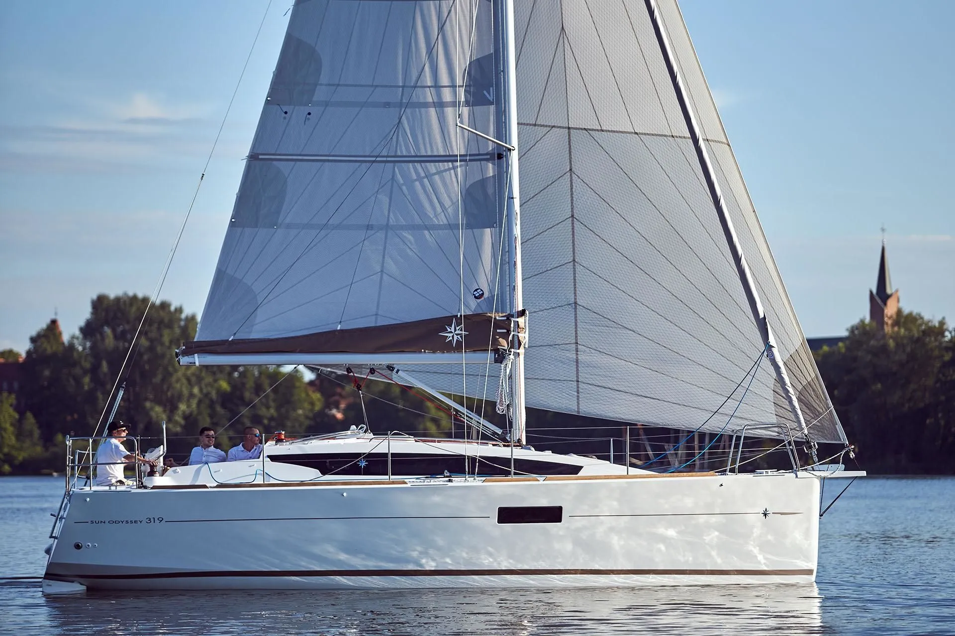 Explore Nieuwpoort on a 9.8m Rental Sailing Yacht Jeanneau Sun Odyssey 319