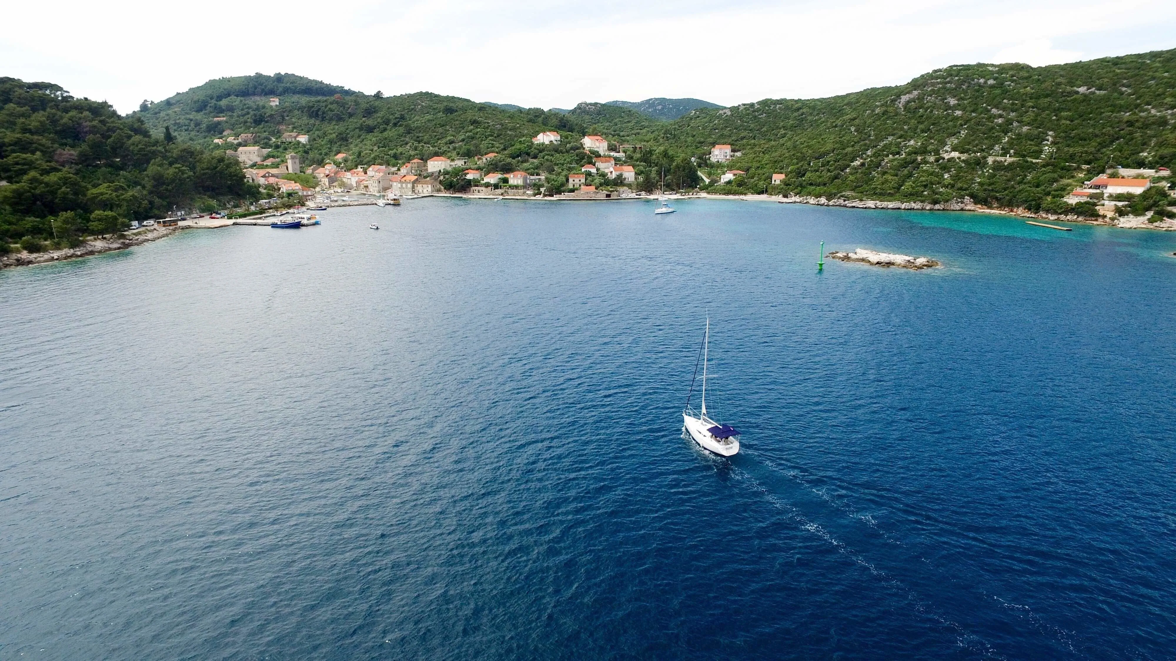 Чартер Ana 2 - 5