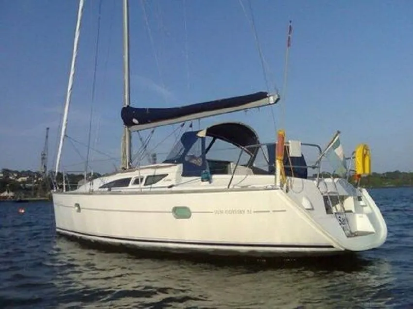 Rent a 9.6m Boat in Kortgene