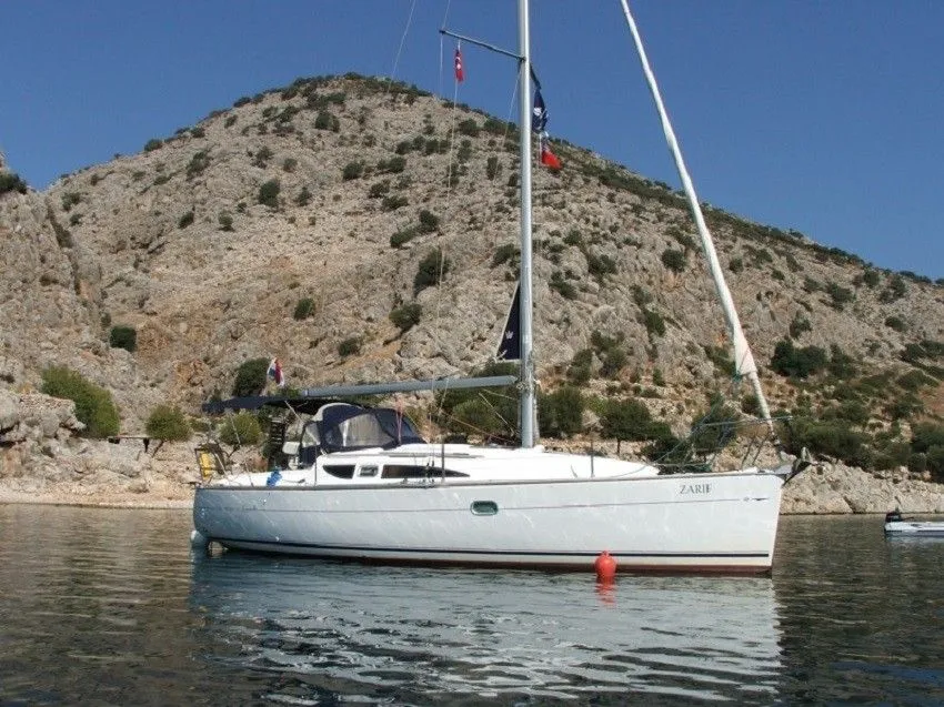 Rent a 9.5m Jeanneau Sun Odyssey 32 Sailing Yacht in Fethiye