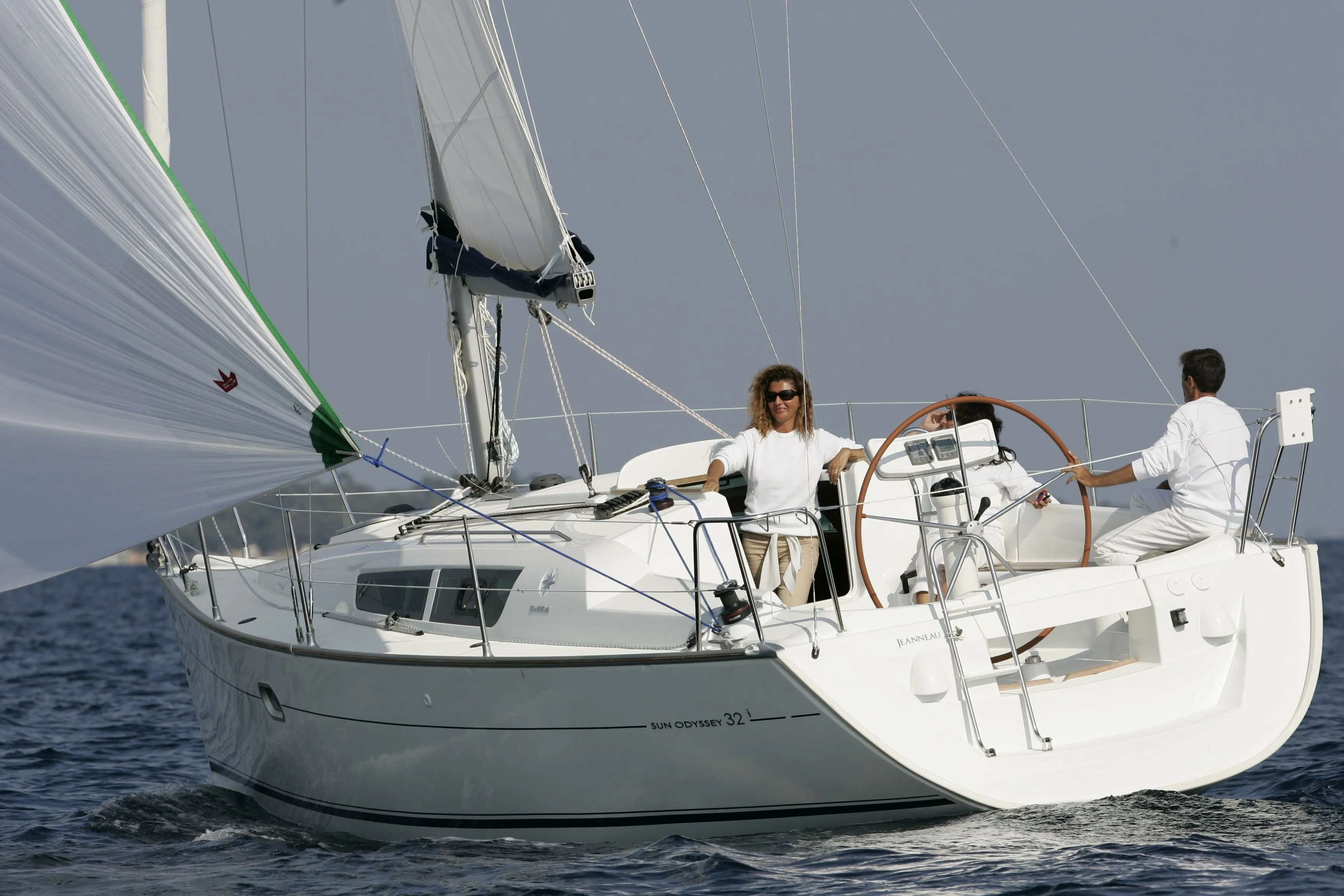 Rent a 9.6m Sailing Yacht in La Forêt-Fouesnant
