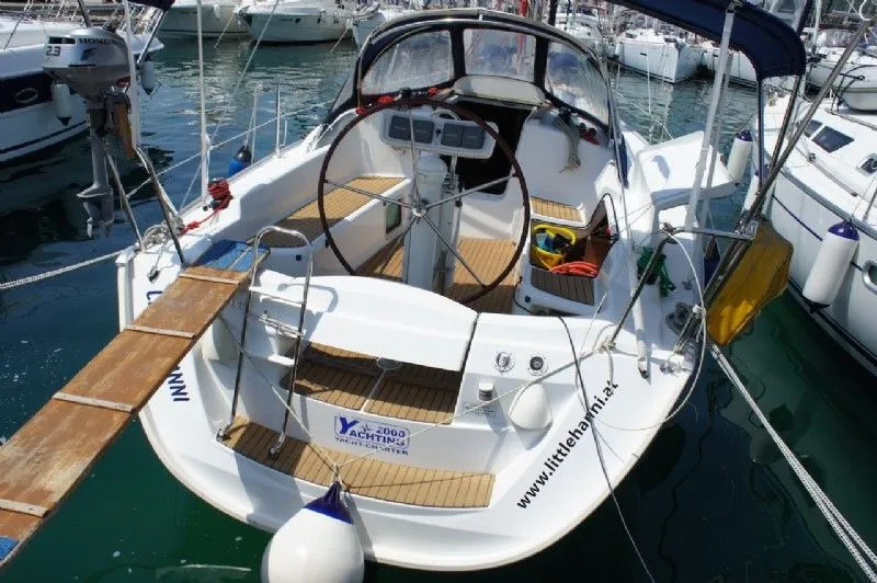 Little Hanni Mietboot - 3