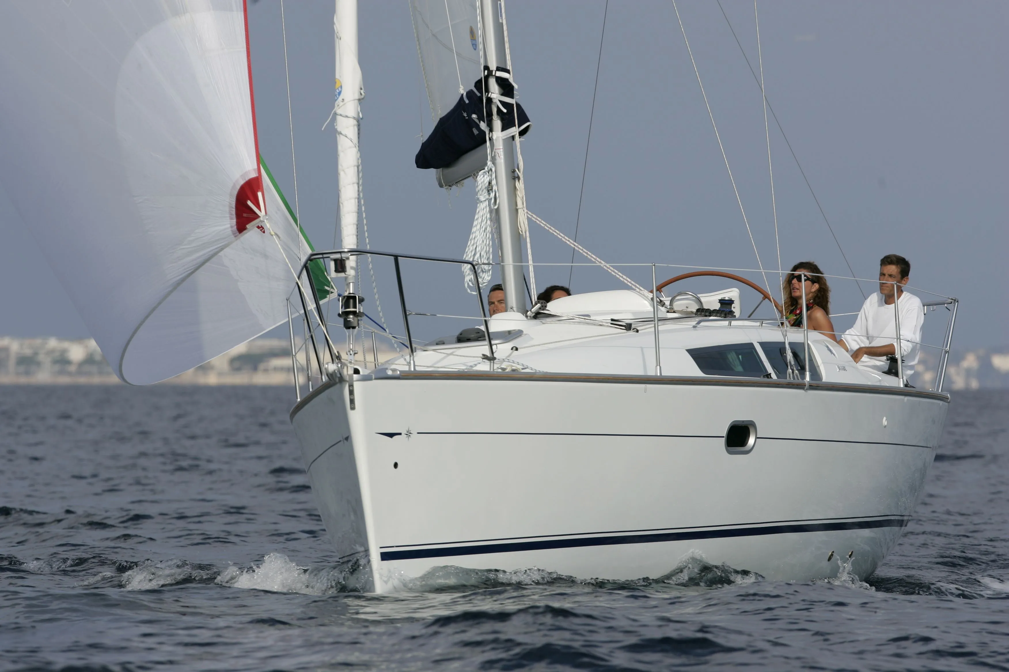 Sea La Vie Charter Boat