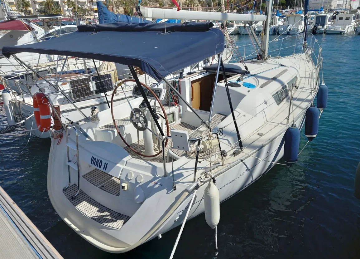 Charter a 9.6m Boat in Altea