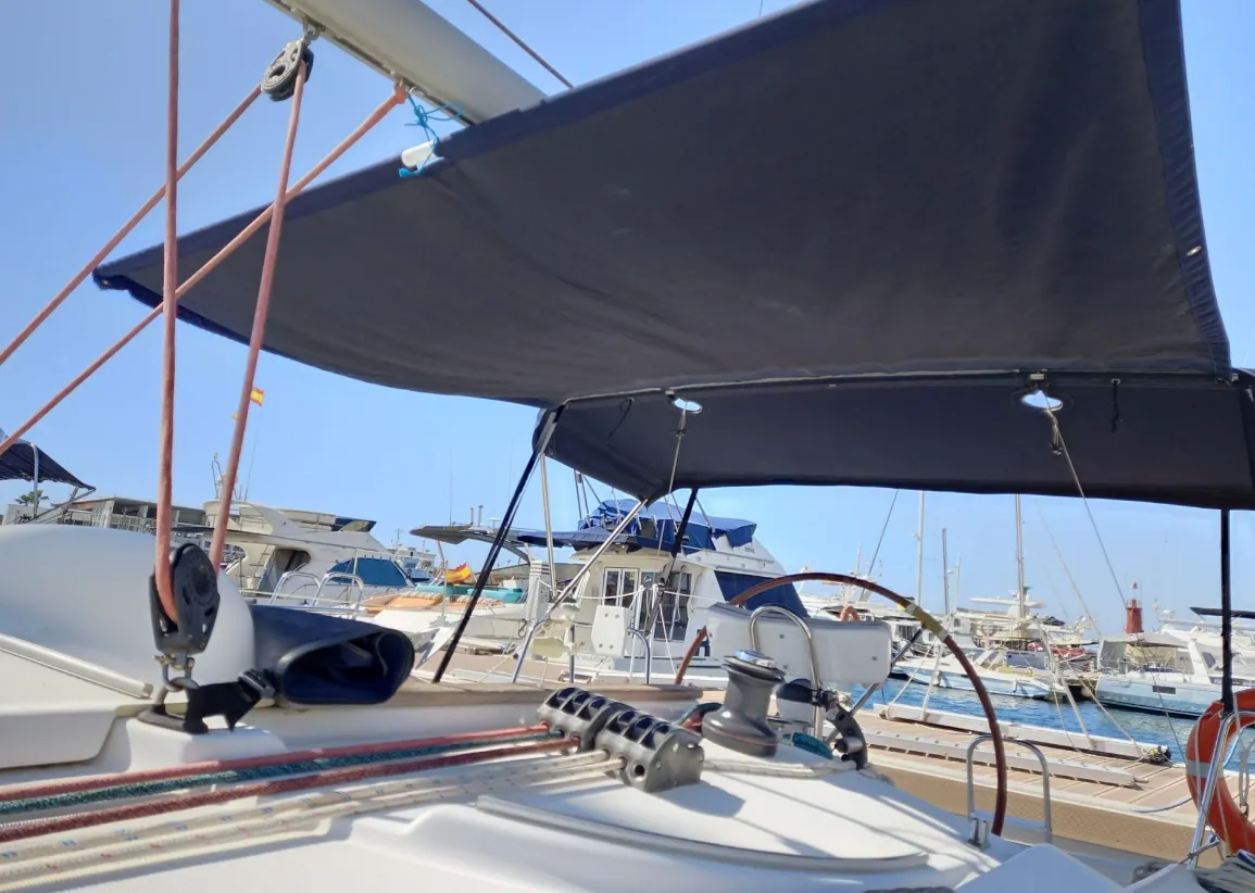 Charter a 9.6m Boat in Altea