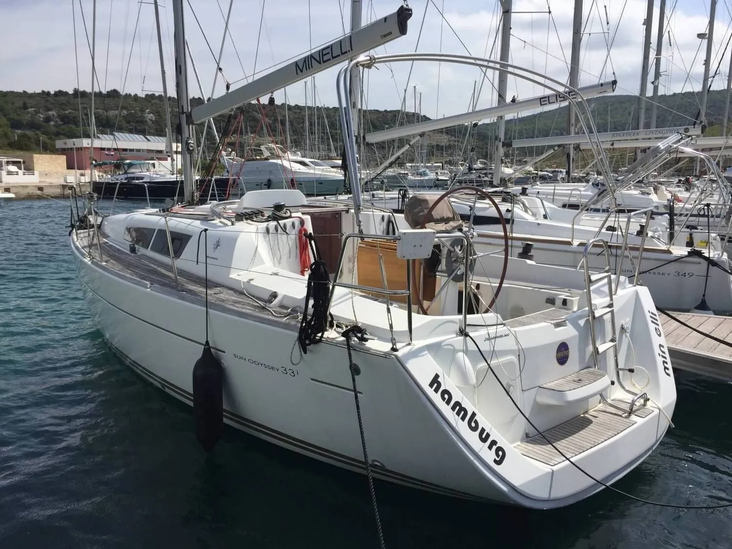 Min Elli Charter Boat