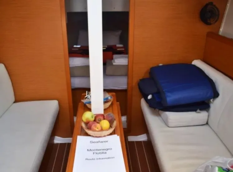 Rent a 9.96m Sailing Yacht in Ayia Evfimia