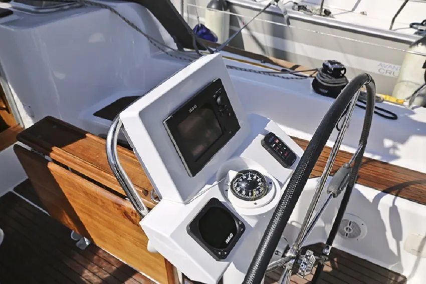 Rent a 9.96m 2 Cabin Sailing Yacht in Loutraki