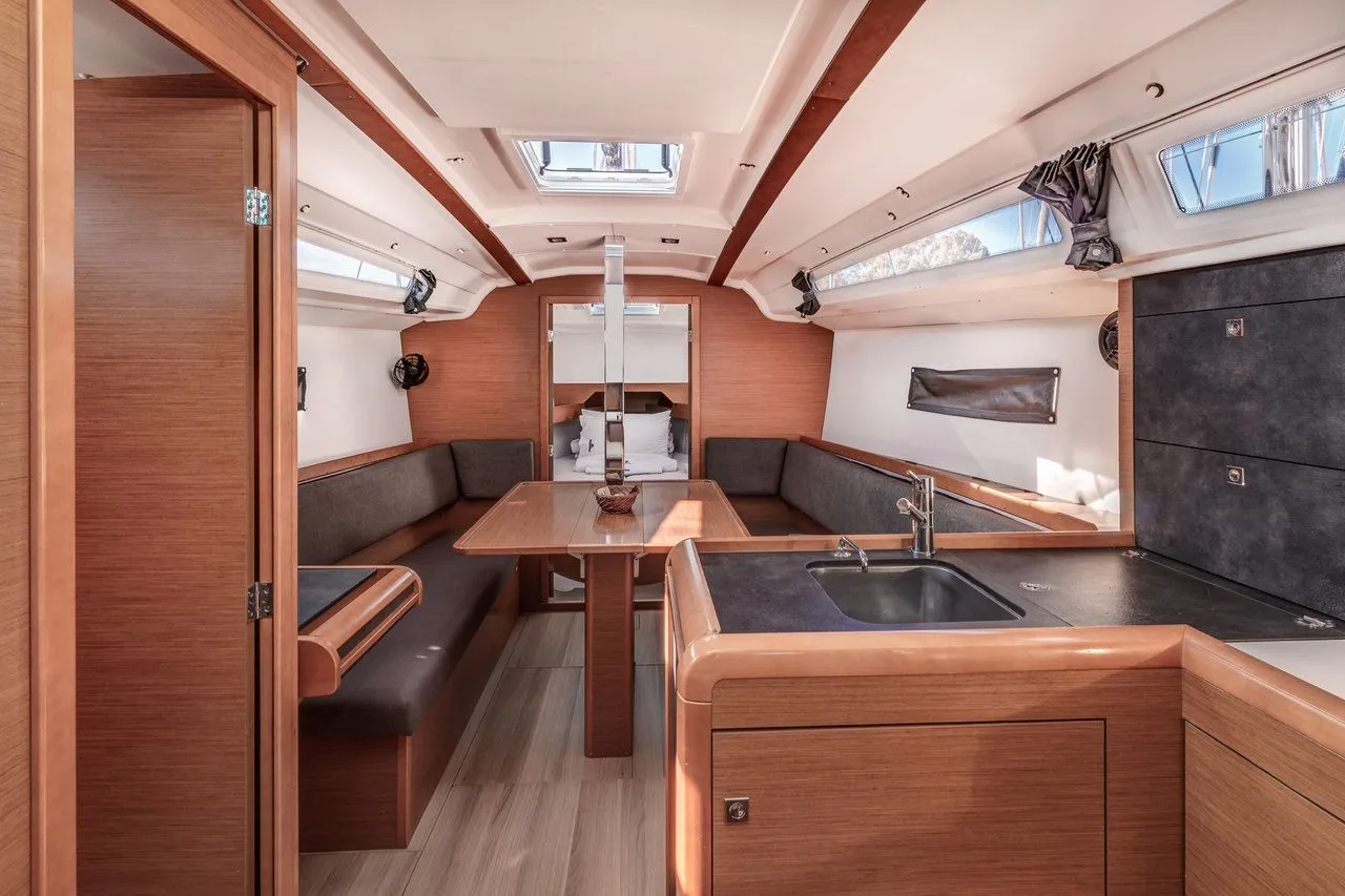 Afrodite Charter Boat