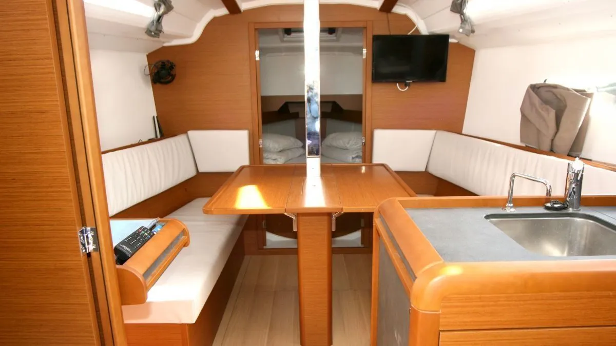 Antonija Mietboot - 4