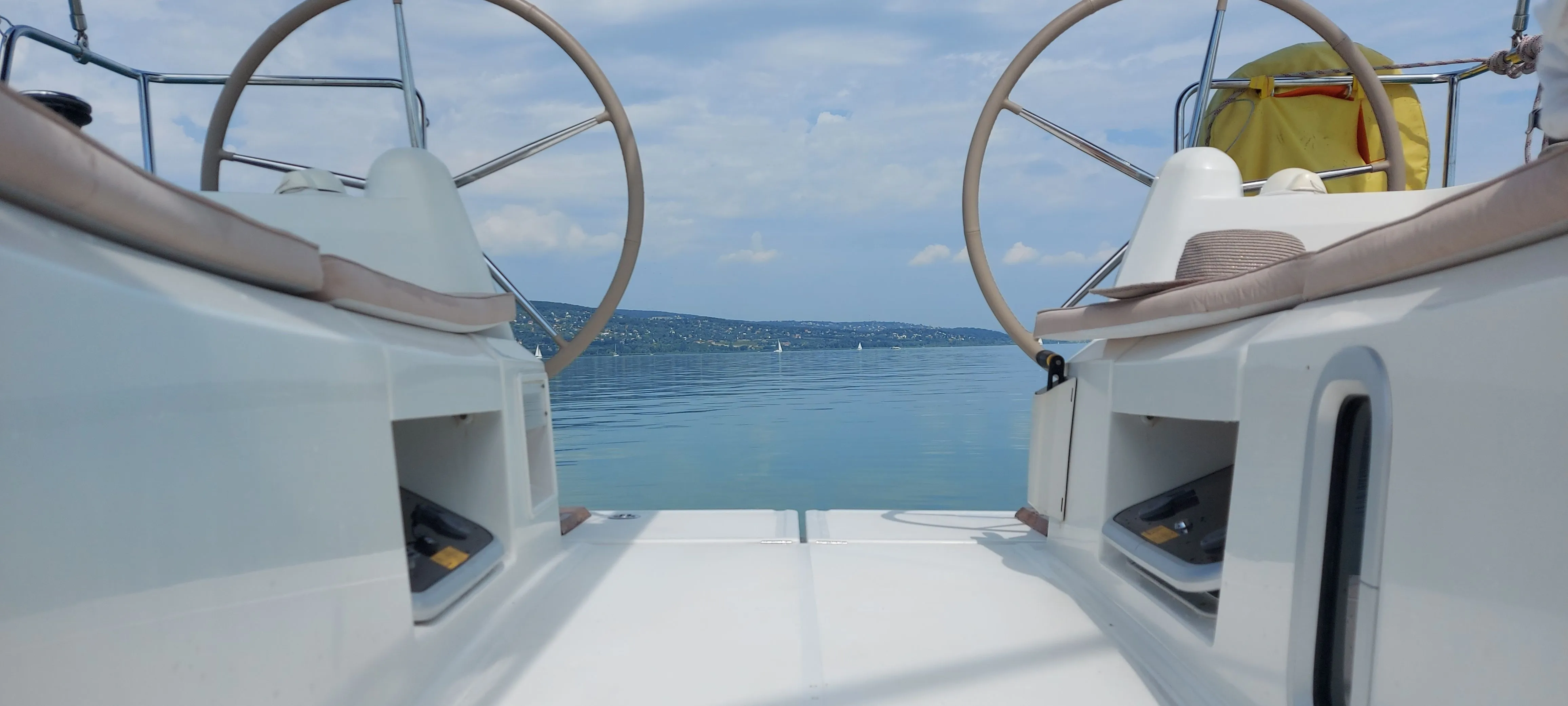 10.34m Alsoors Jeanneau Sun Odyssey 349 Hire