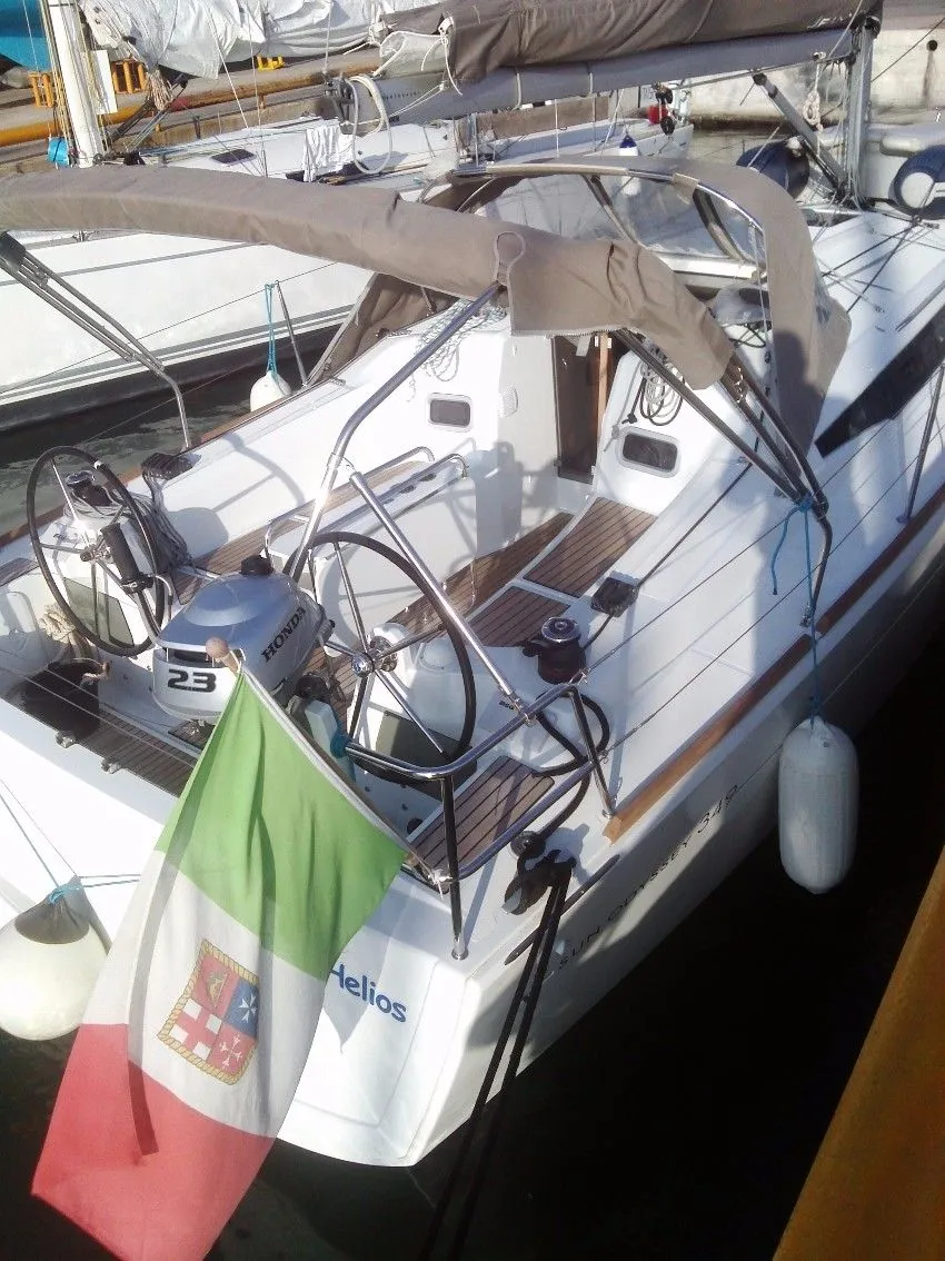 Explore Trapani on a 10.34m Rental Sailing Yacht