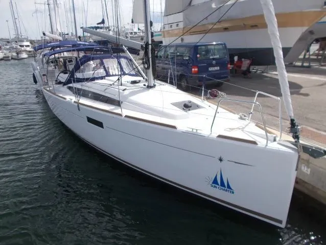 Rent a 10.34m Sailing Yacht in Golfo Aranci