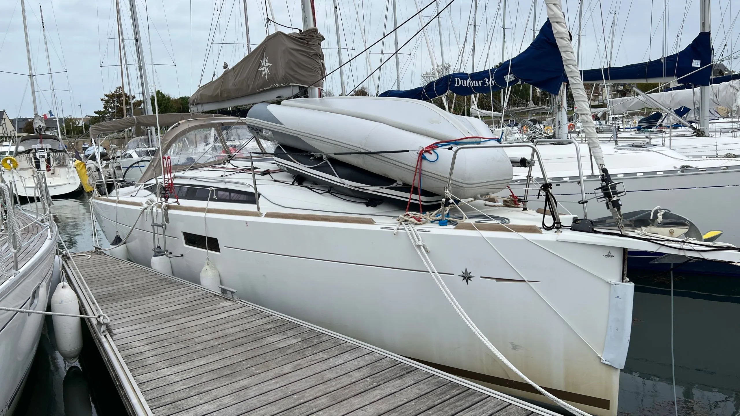 Kashmir Mietboot - 3