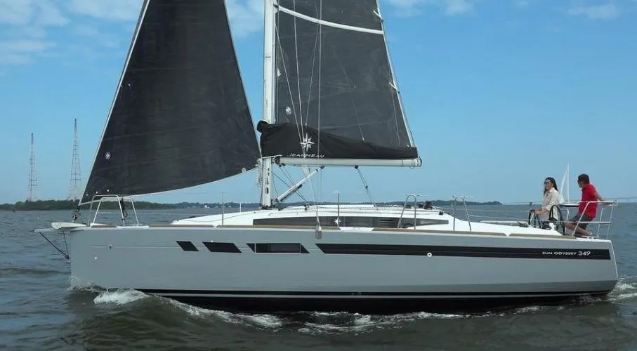 Rent a 10.34m Boat in Makkum