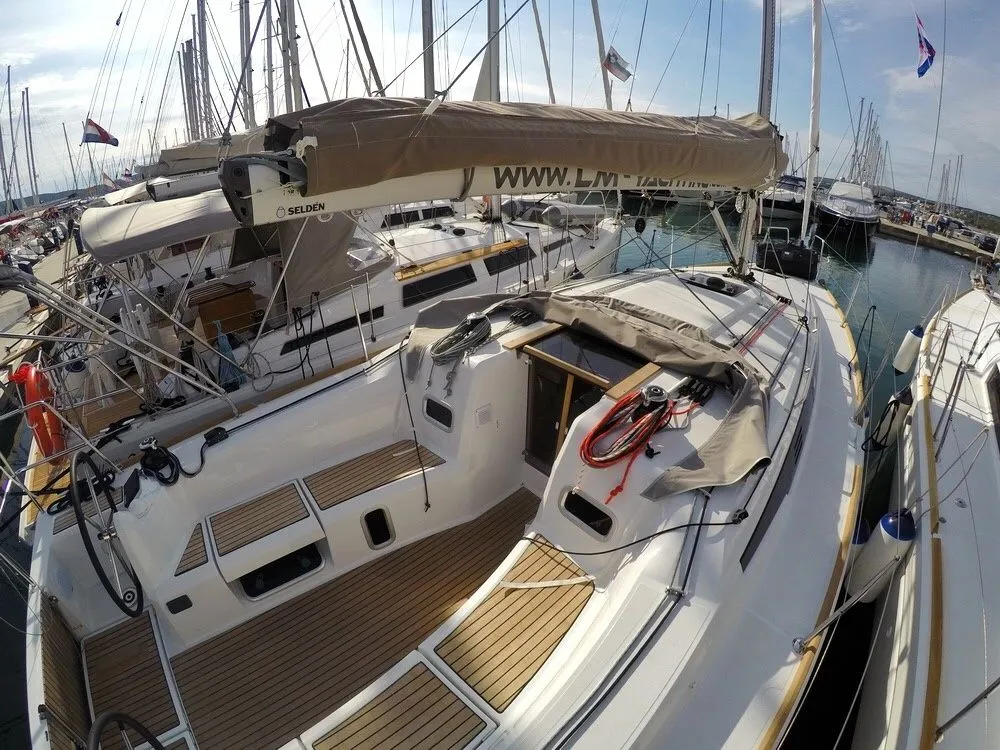 Nana Mietboot - 5