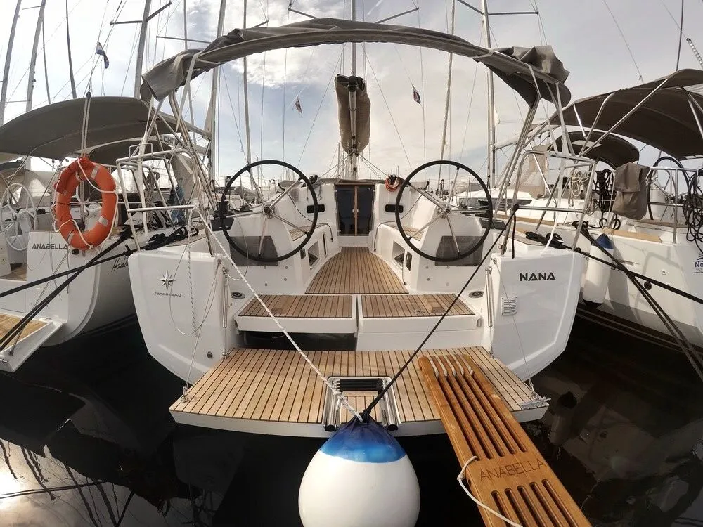 Nana Mietboot - 4