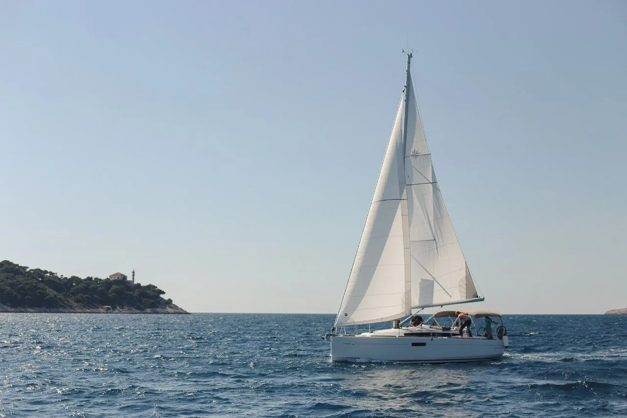 Porto Tolero Charter Boat