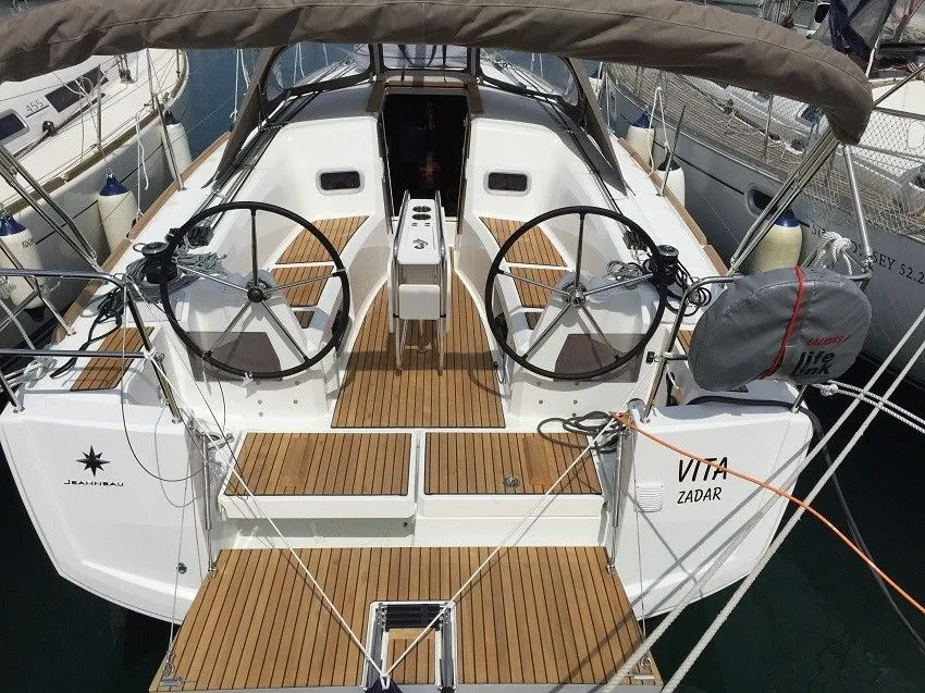Vita Charter Boat - 3