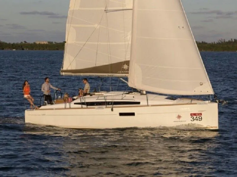 Zaurak Charter Boat