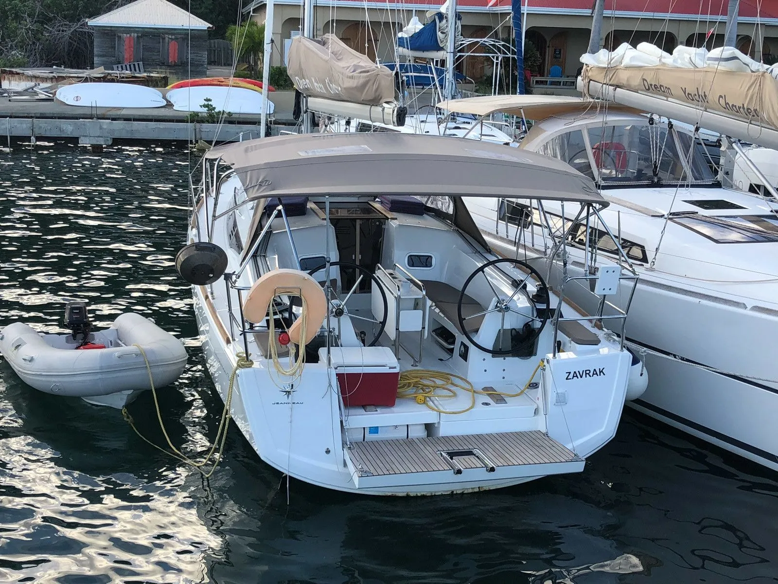 Explore Parham Town on a 10.34m Rental Boat