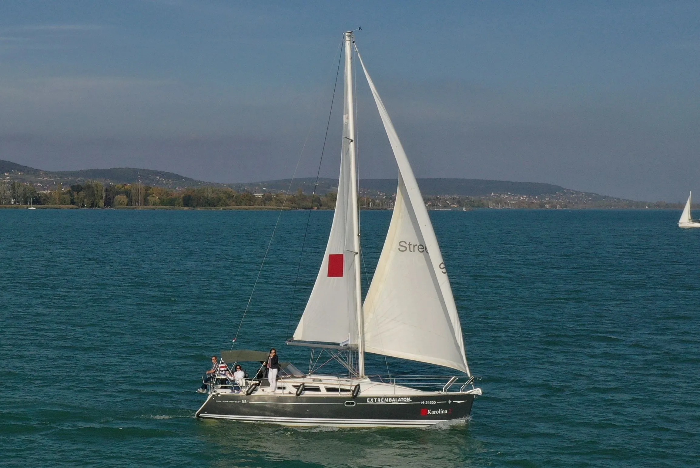11m Balatonfured Sailing Yacht Hire